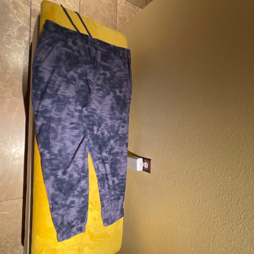 Pants - Picture 5 of 5